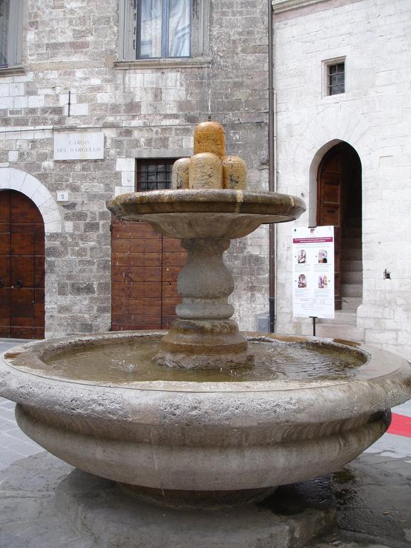 La Residenza Del Bargello Villa Gubbio Bagian luar foto